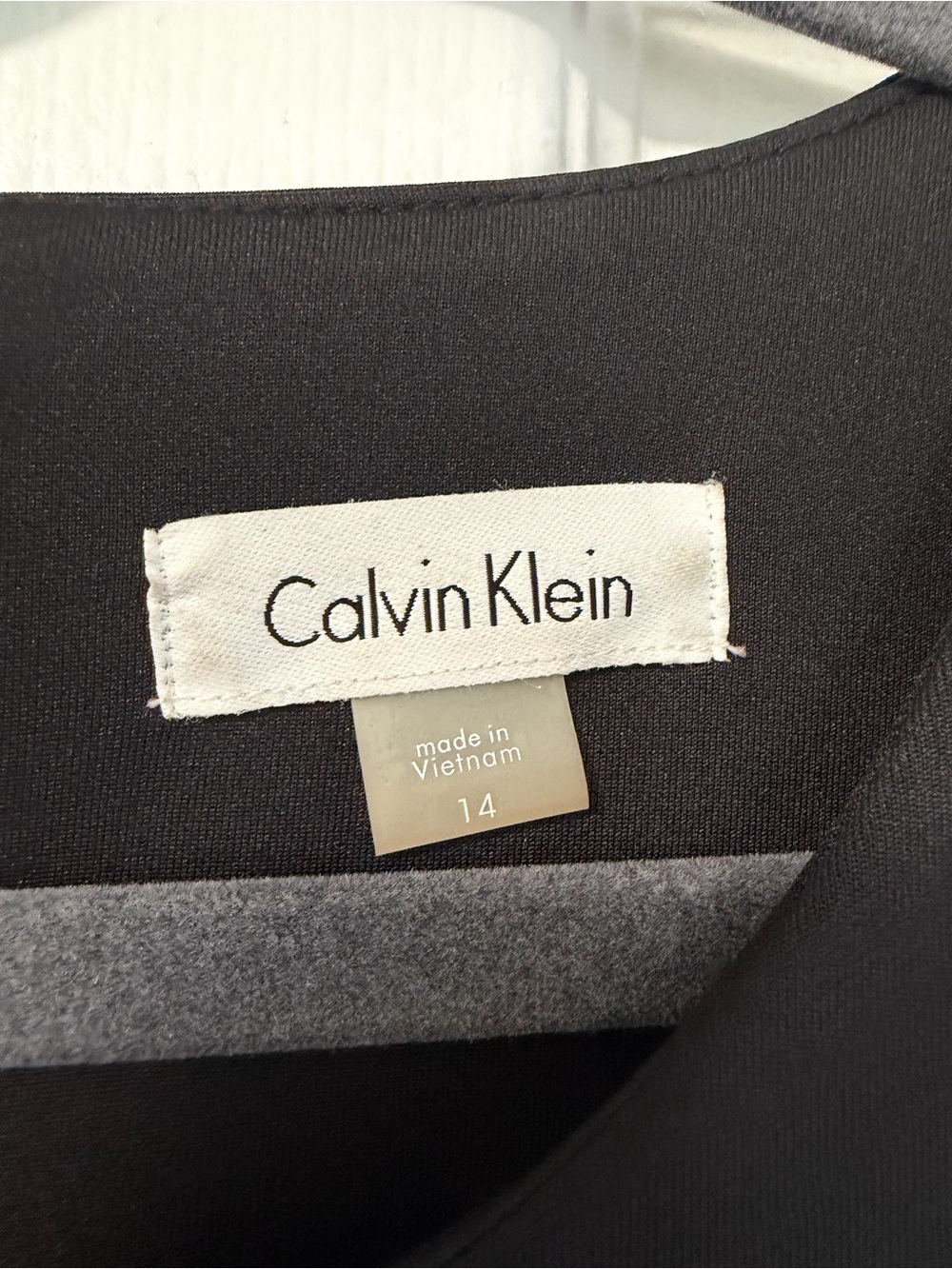 Calvin Klein Black Fit & Flare Sleeveless Dress Gold Zip Back Size 14 - Picture 3 of 12
